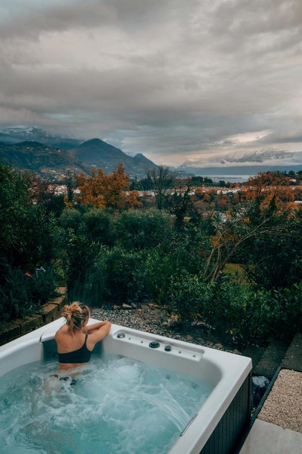 Вилла Borgo Il Mezzanino Сало Экстерьер фото